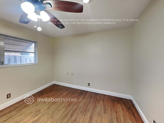 Building Photo - 2005 NE 62nd St