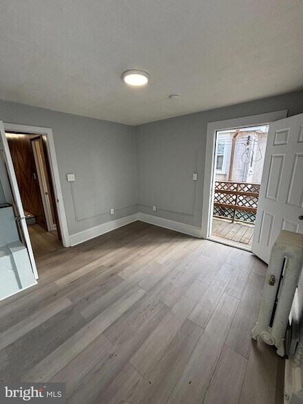 Building Photo - 318 E Marshall St