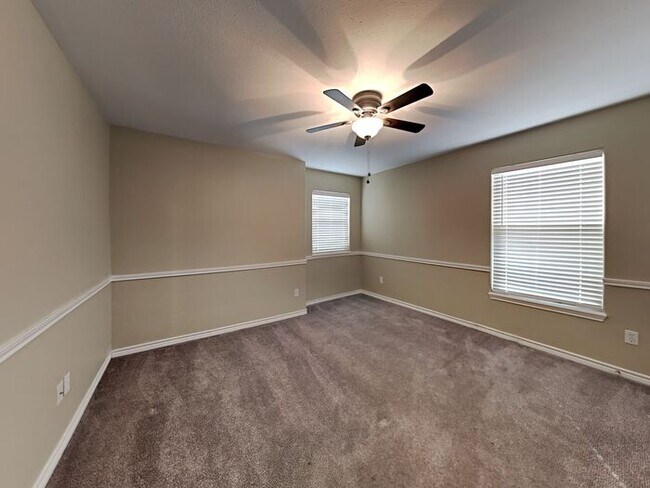 Building Photo - *No Application Fee*