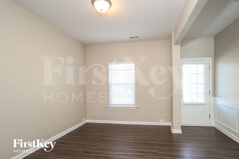 Building Photo - 153 Prominence Ct