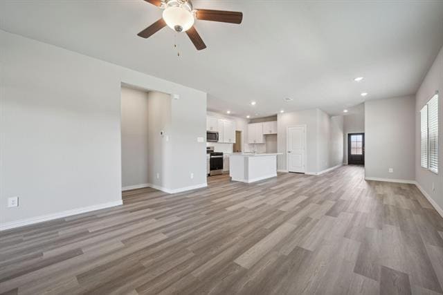 Building Photo - 916 Tulip Trl