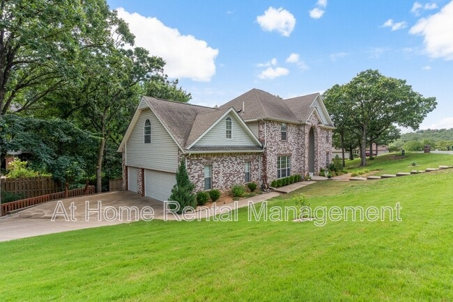 Building Photo - 1220 Renaissance Dr