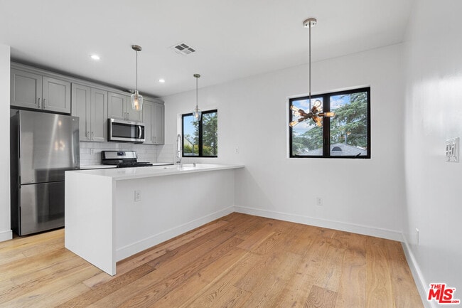 Building Photo - 4080 Van Buren Pl