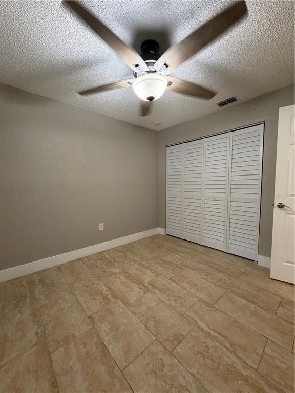 Building Photo - 7132 Oakwood Dr