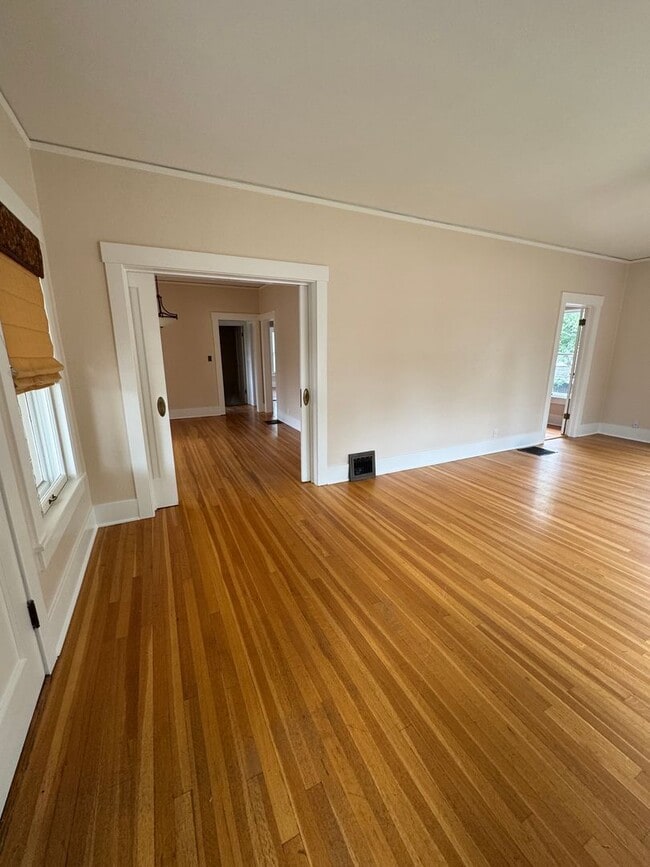 Building Photo - Nice single family home in the "OLD NORTH ...