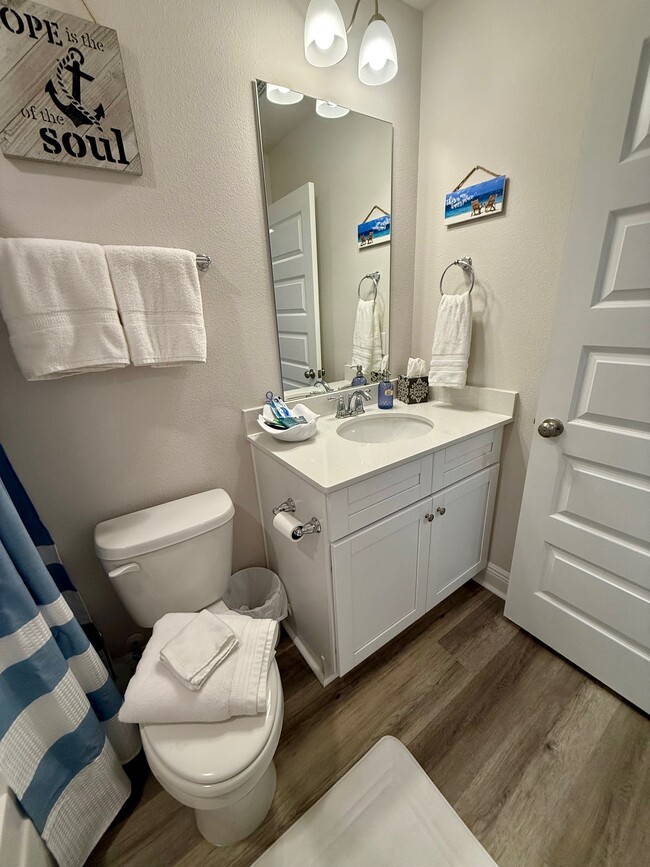 Building Photo - 5676 Sandy Walk St