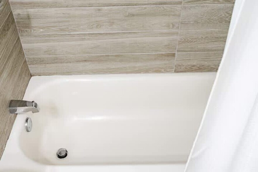 Building Photo - 1384 Ridge Ave