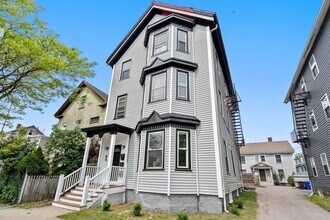 Building Photo - 3417 Washington St