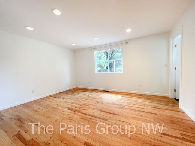 Building Photo - Lg Modern Midcentury on Thornton Creek * A...