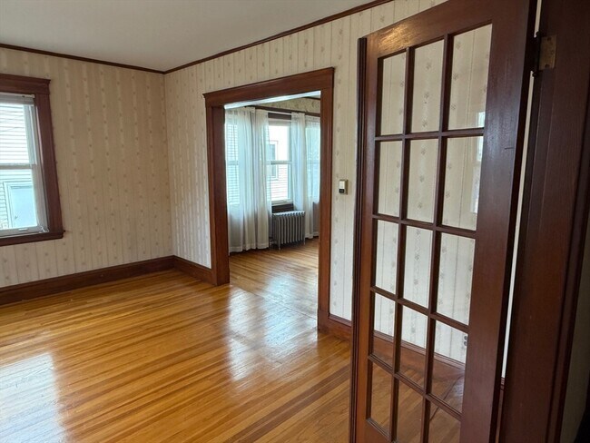 Building Photo - 63 Eliot Park