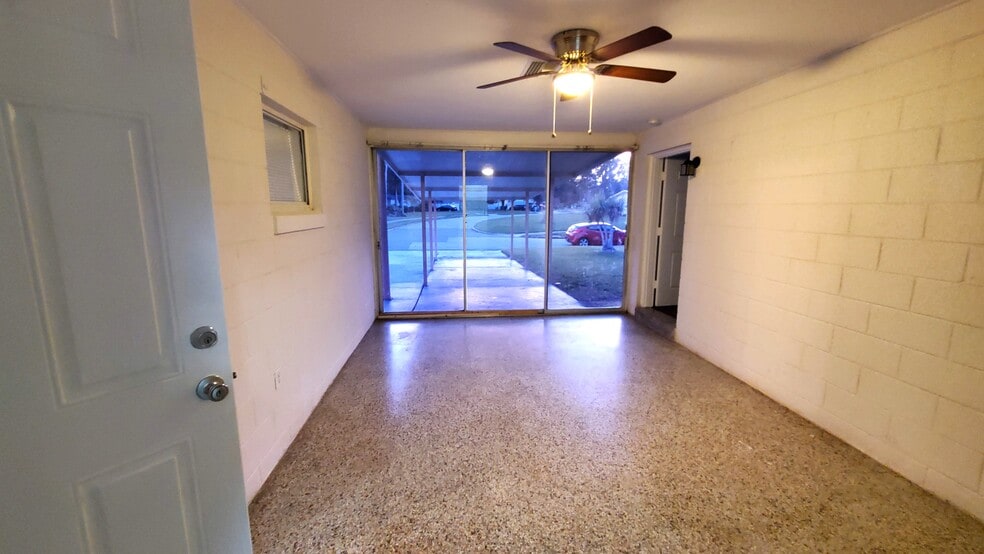 Recreation Room - 1721 Moselle Avenue
