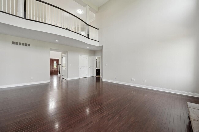 Building Photo - 1840 Tapadera Dr