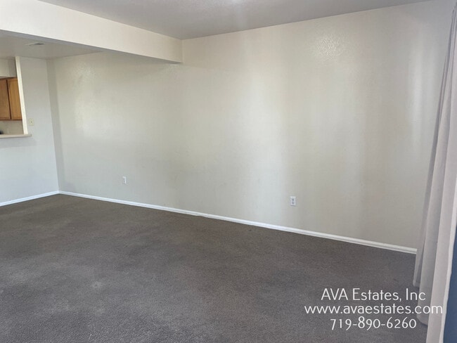 Building Photo - 188 E Spaulding Ave