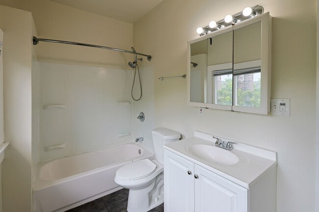 Building Photo - The Carina Victorian Home near the Row!