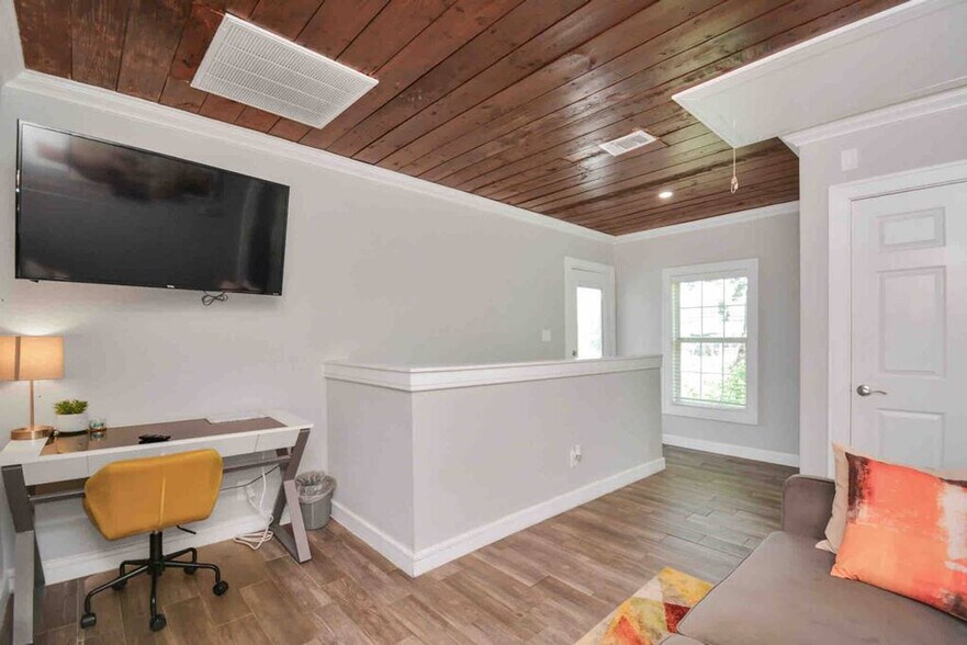 Building Photo - 2615 Arbor St