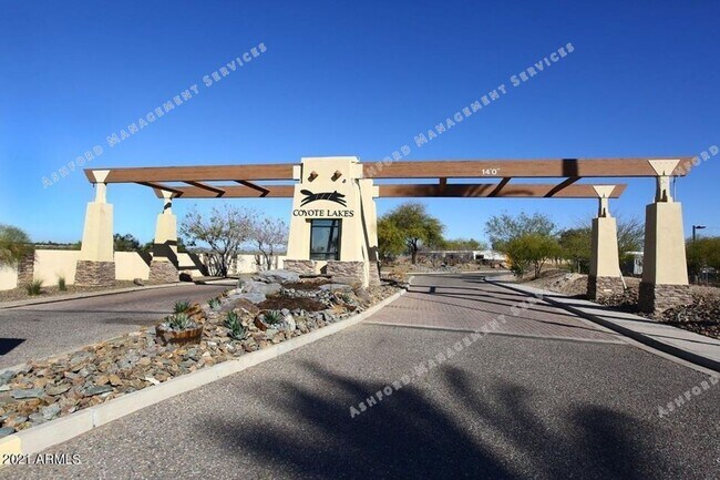 Building Photo - COYOTE LAKES BEAUTIFUL VIEW OF GOLF COURSE/NOT AGE RESTRICTED**NO TENANT FEES