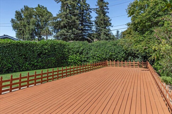 Building Photo - Terrific Sunnyvale Home