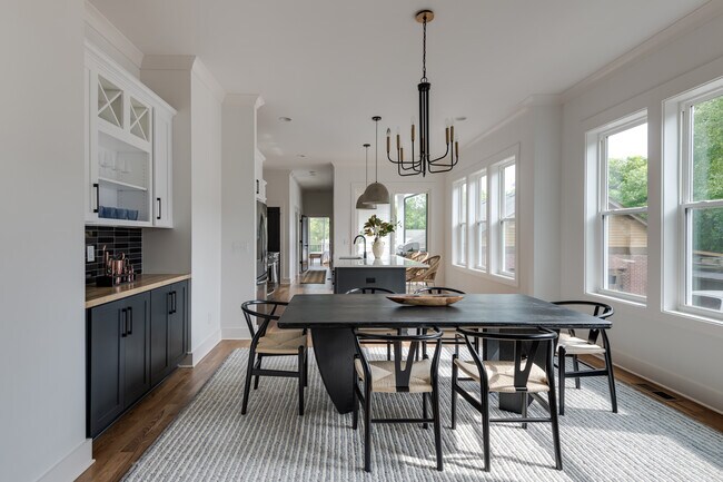 Building Photo - Cahal Ave Unit B