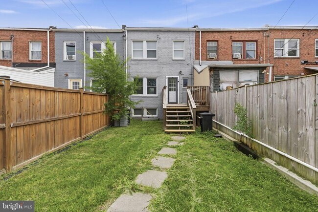 Building Photo - 78 N Dundalk Ave