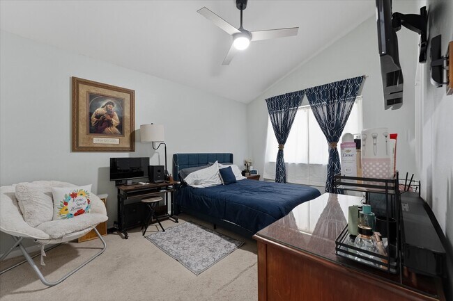 Building Photo - 11854 Briar Forest Dr