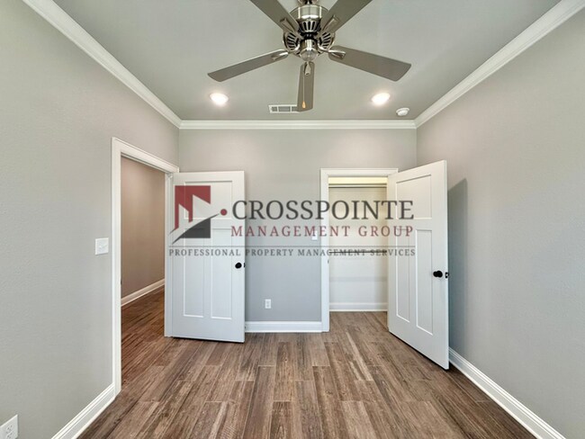 Building Photo - Beautiful 3 Bedroom 2 Bathroom Home!