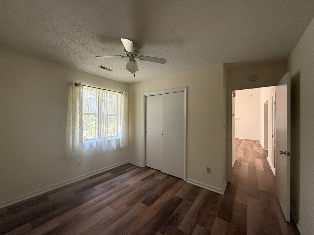 Building Photo - 2821 Seclusion Ct
