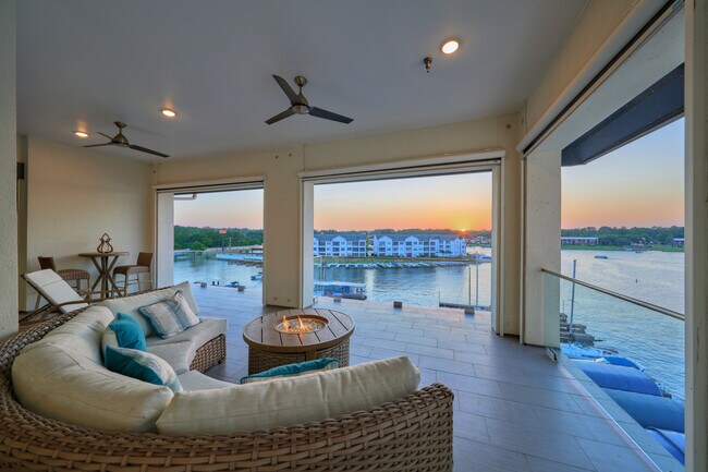 Building Photo - 199 Waterpoint Ct