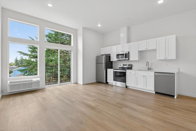 Interior Photo - Powell Heights