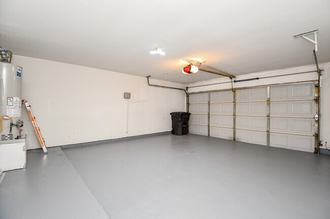 Building Photo - 11707 Turtle Lake Dr