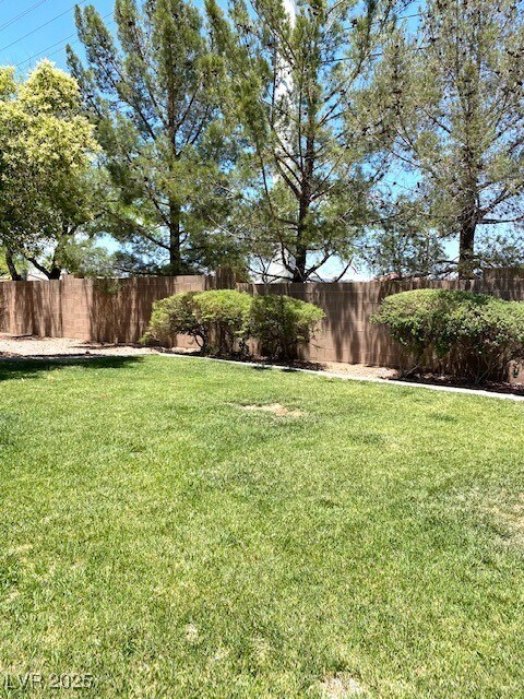 Building Photo - 8101 W Flamingo Rd