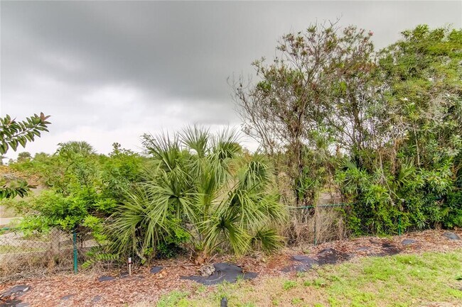 Building Photo - 1421 Beach Club Ln