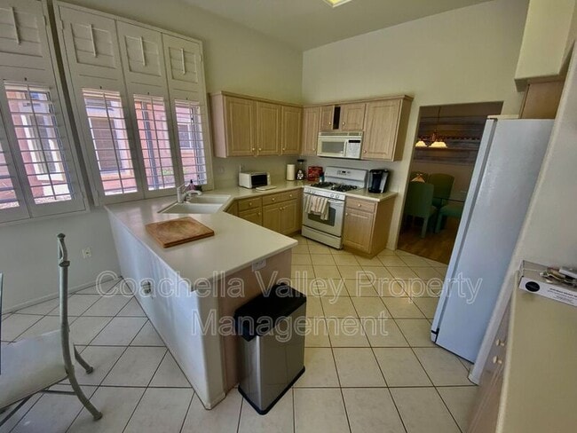 Building Photo - 78369 Yucca Blossom Dr