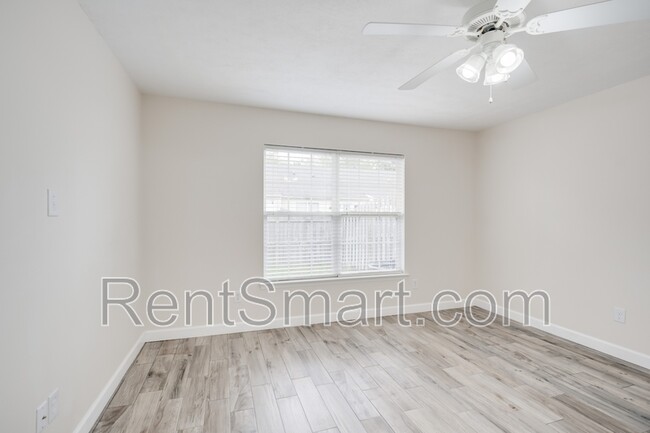 Building Photo - 965 Cammaron Way