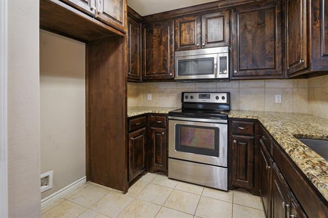 Building Photo - 517 Jack Harris St