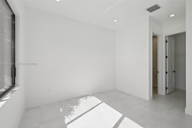 Building Photo - 13083 Feathering Wy