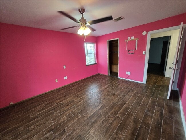 Building Photo - 24312 Carlton Rd