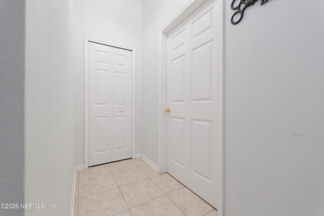 Building Photo - 7060 Deer Lodge Cir