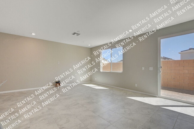 Building Photo - 6820 Calvitero St