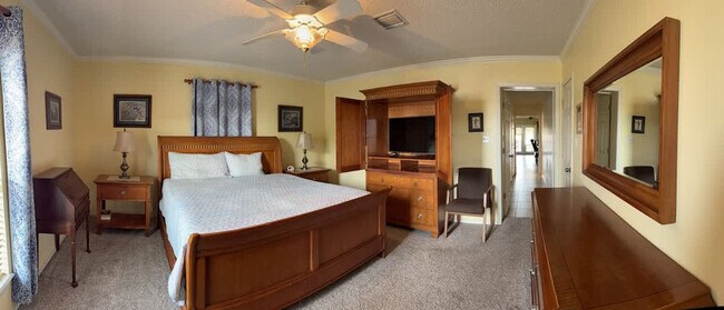 Building Photo - 1209 Pompano Ave