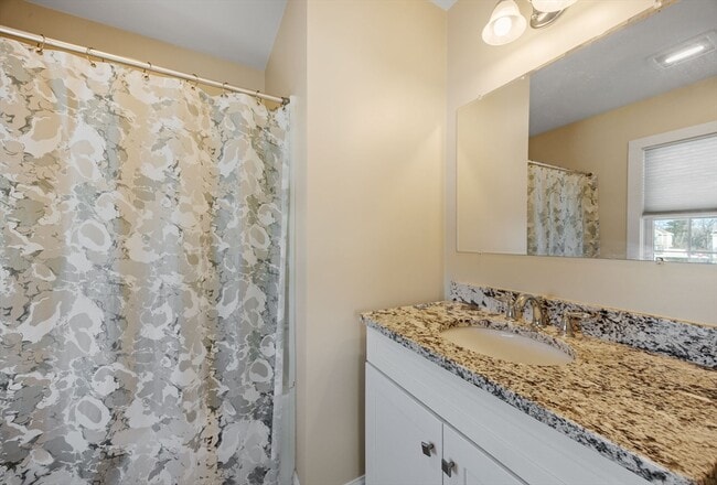 Building Photo - 90 Turtle Brook Rd