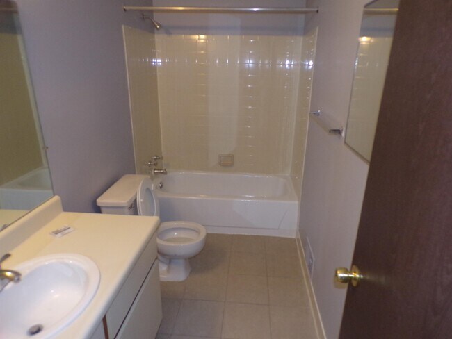 Building Photo - 3524 Heritage Pkwy