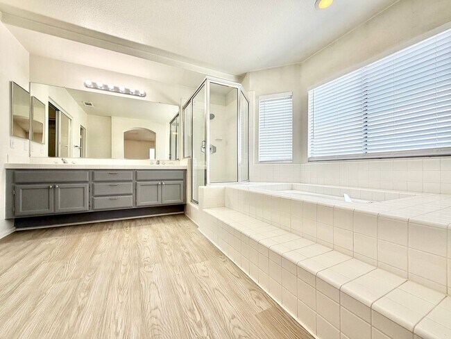 Building Photo - Spacious Rancho Highlands Home | 3 Bed + Den + Bonus Room & 3-Car Garage