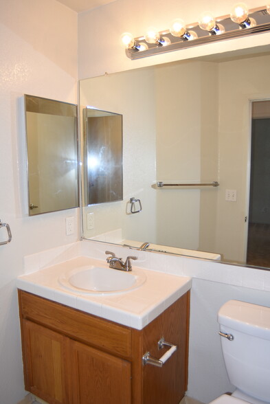 Building Photo - 109 Cityhomes Ln