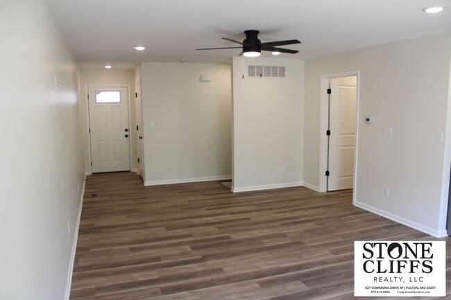 Building Photo - 904 Scott Station Rd