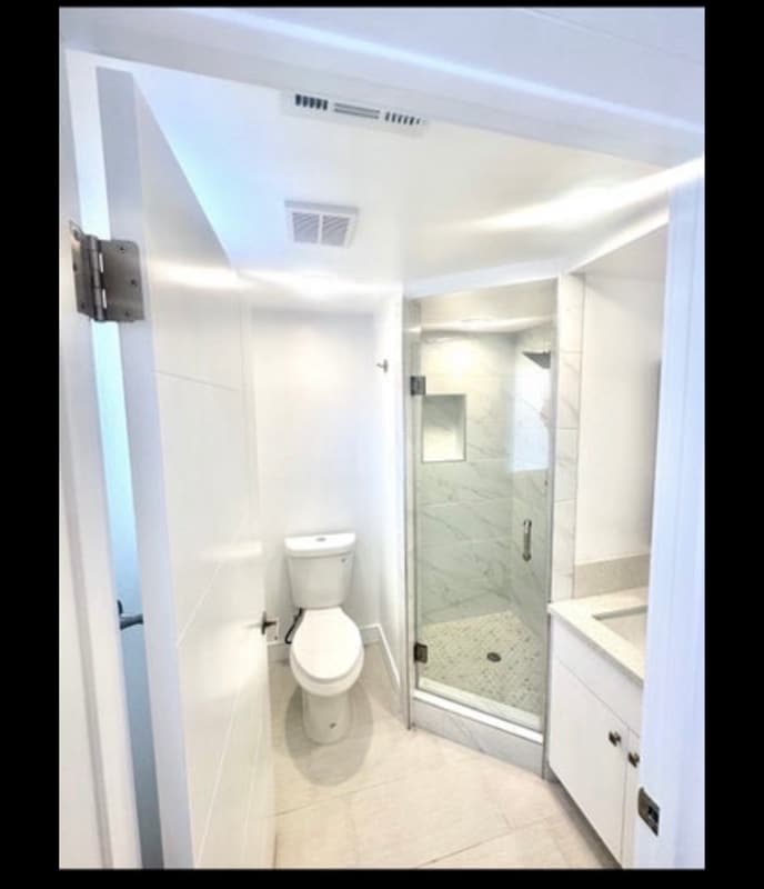 Building Photo - 1543 W 37th Pl