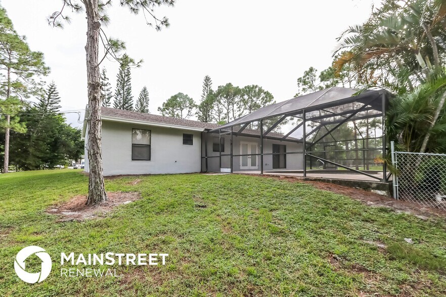 Building Photo - 18225 41st Rd N