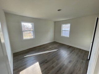Building Photo - 72 Maplewood Ave