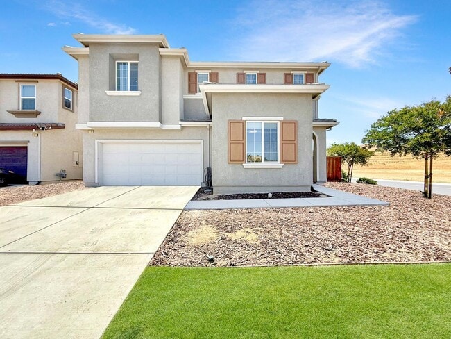 Primary Photo - NOW AVAILABLE!! BEAUTIFUL HOME IN GATED CO...