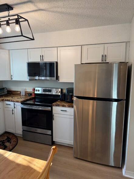 Building Photo - 3364 Green Briar Cir