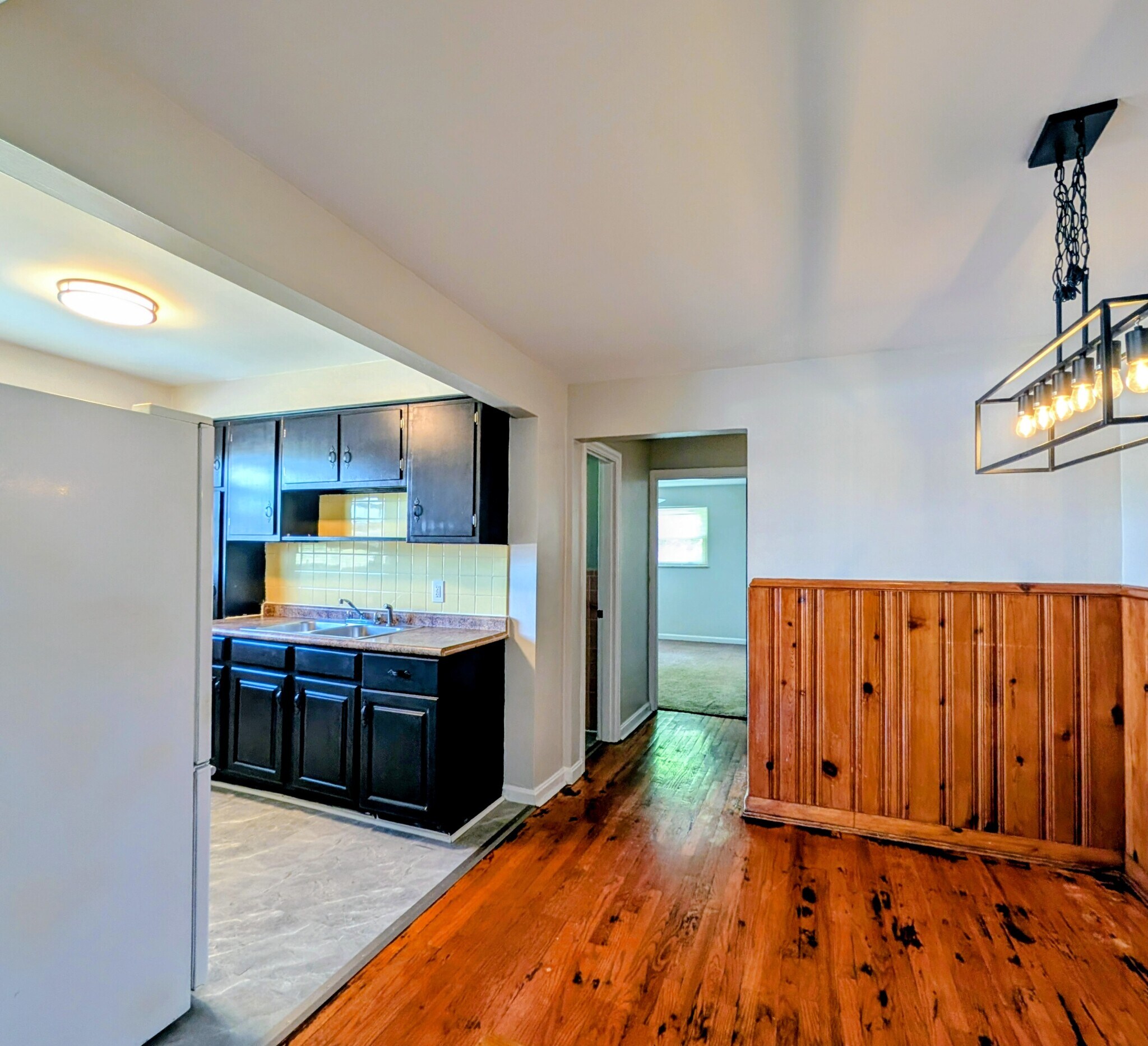 Kitchen/dining room view - 1457 Hoffner St, Unit 3
